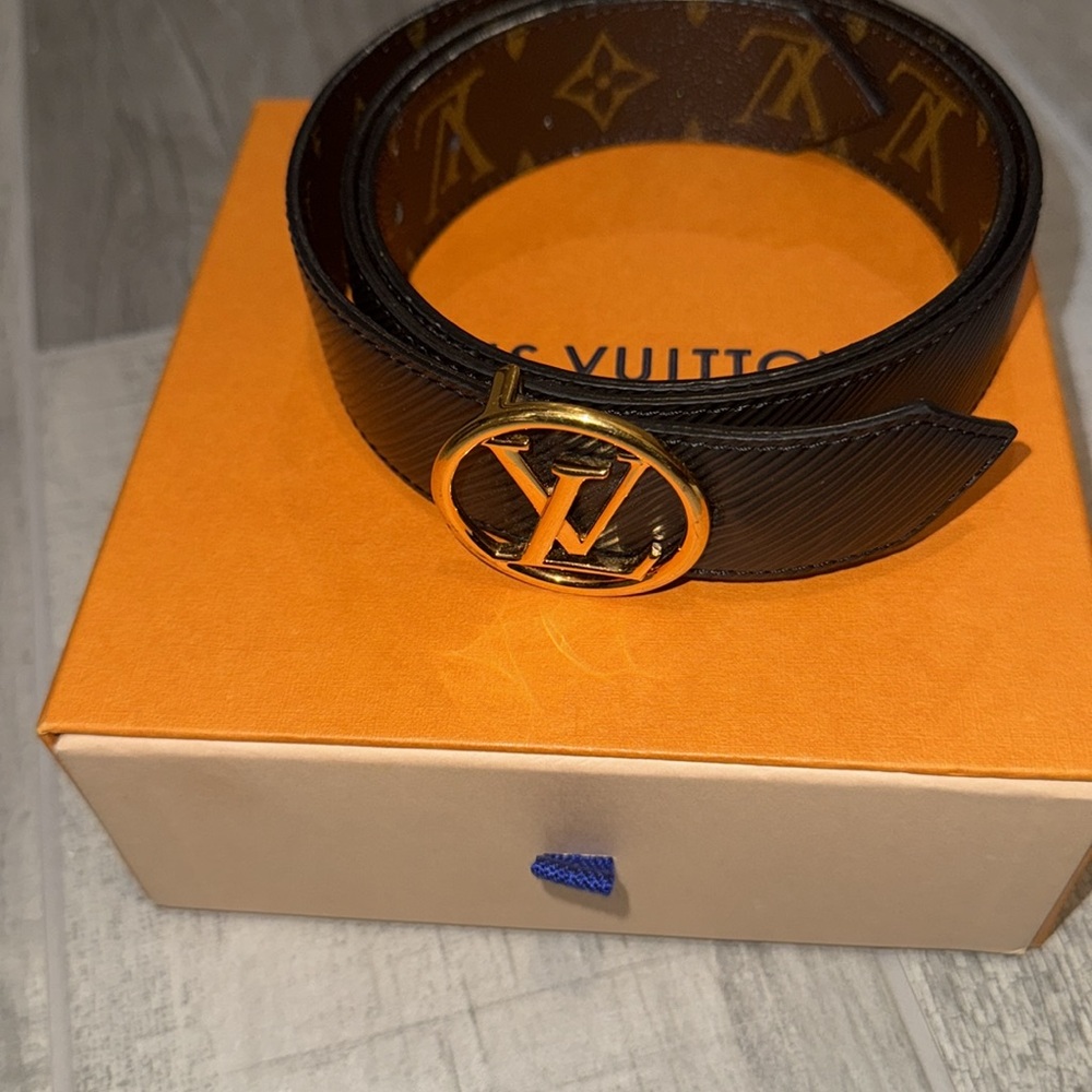 Louis Vuitton belt